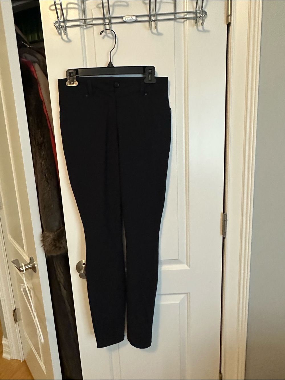 Lululemon Women's Black Slim Stretch Pants